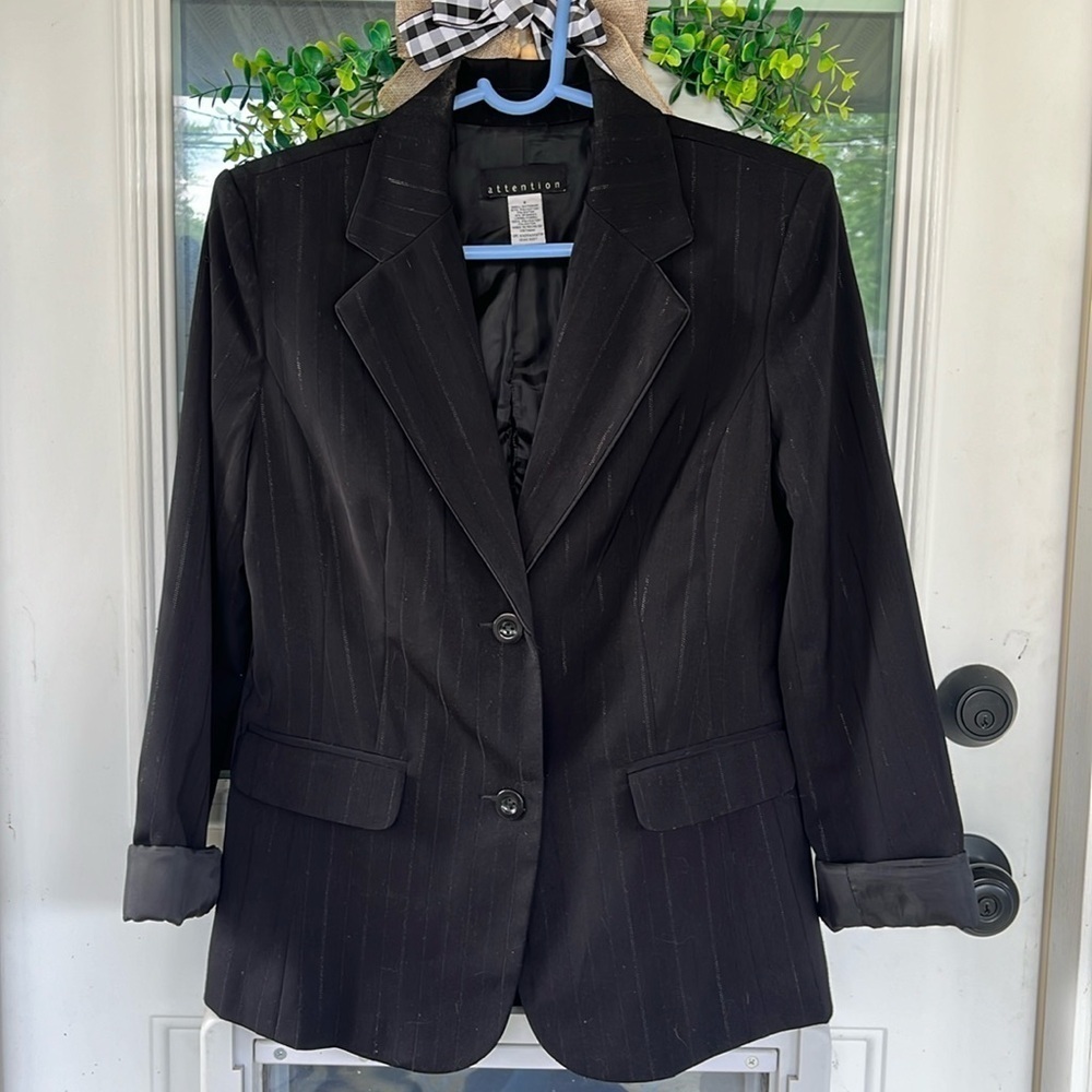 🧥 Attention Black Pin Stripe Blazer size 8